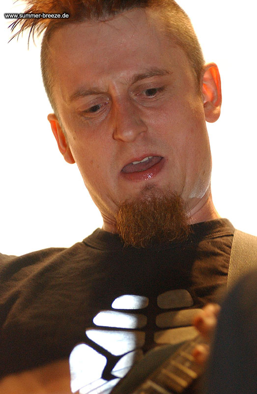 Bild eines Mitglied der Band Die Letzte Instanz beim Live Auftritt.